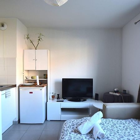Studio Gare St Roch 1Er Etage - Air Rental Montpellier Ngoại thất bức ảnh