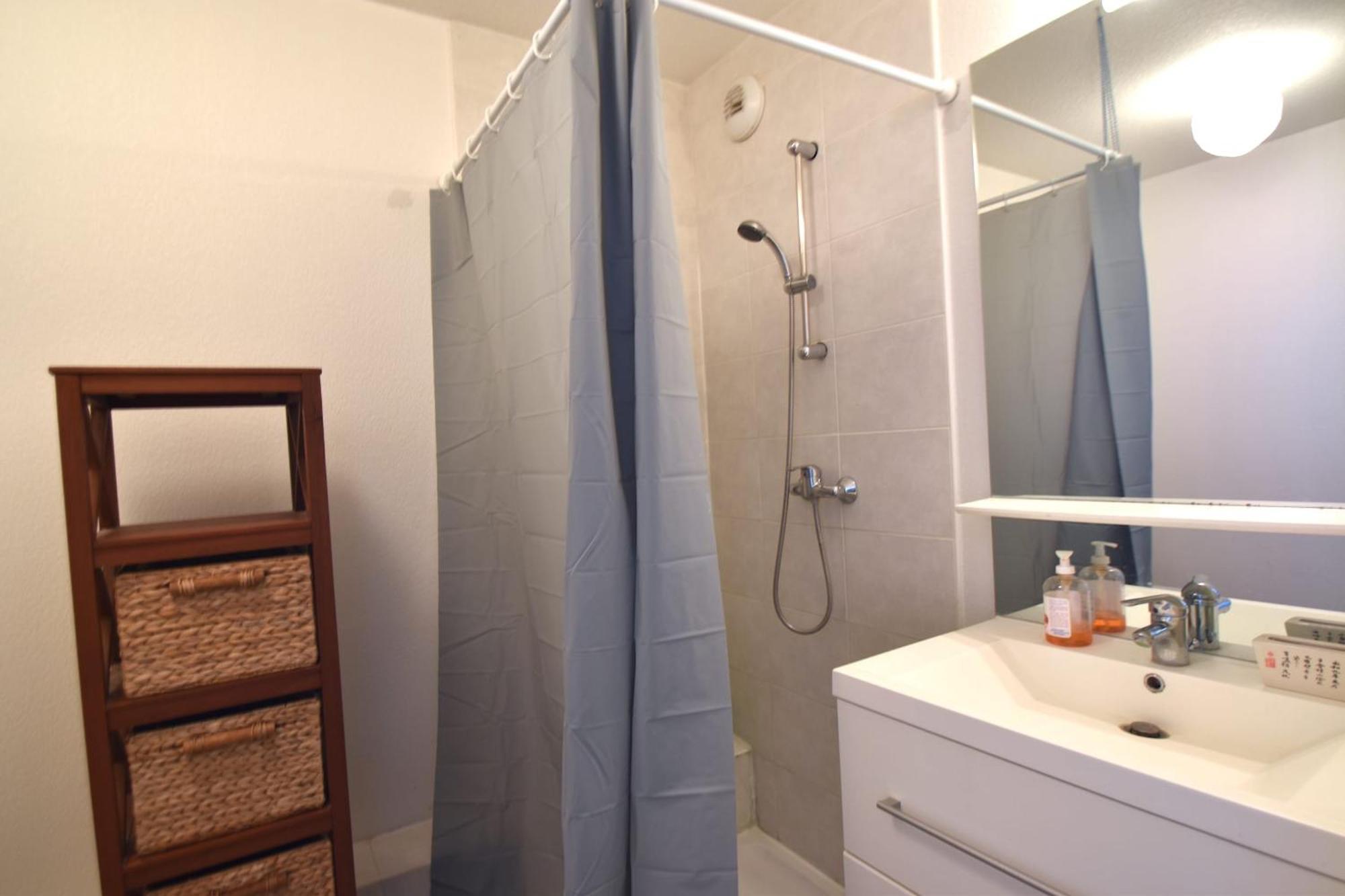 Studio Gare St Roch 1Er Etage - Air Rental Montpellier Ngoại thất bức ảnh